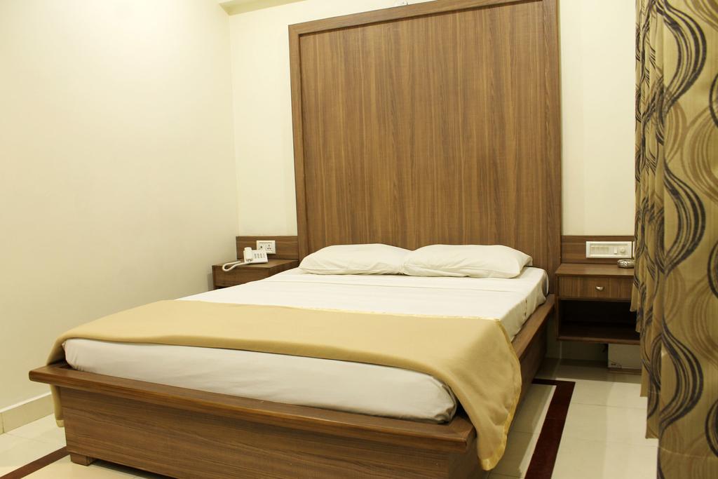 Hotel Stay Inn Μπανγκαλόρ Δωμάτιο φωτογραφία